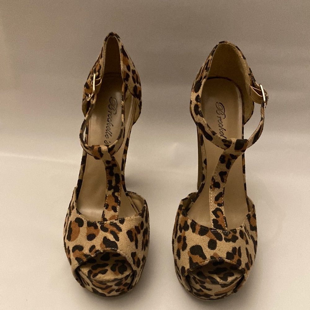 Leopard Print Heels Size 7